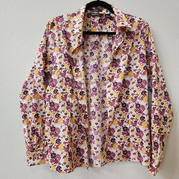 Eddie Bauer Women's Stretch Wrinkle Resitant Button Up Shirt Retro Floral Print - Picture 3 of 6